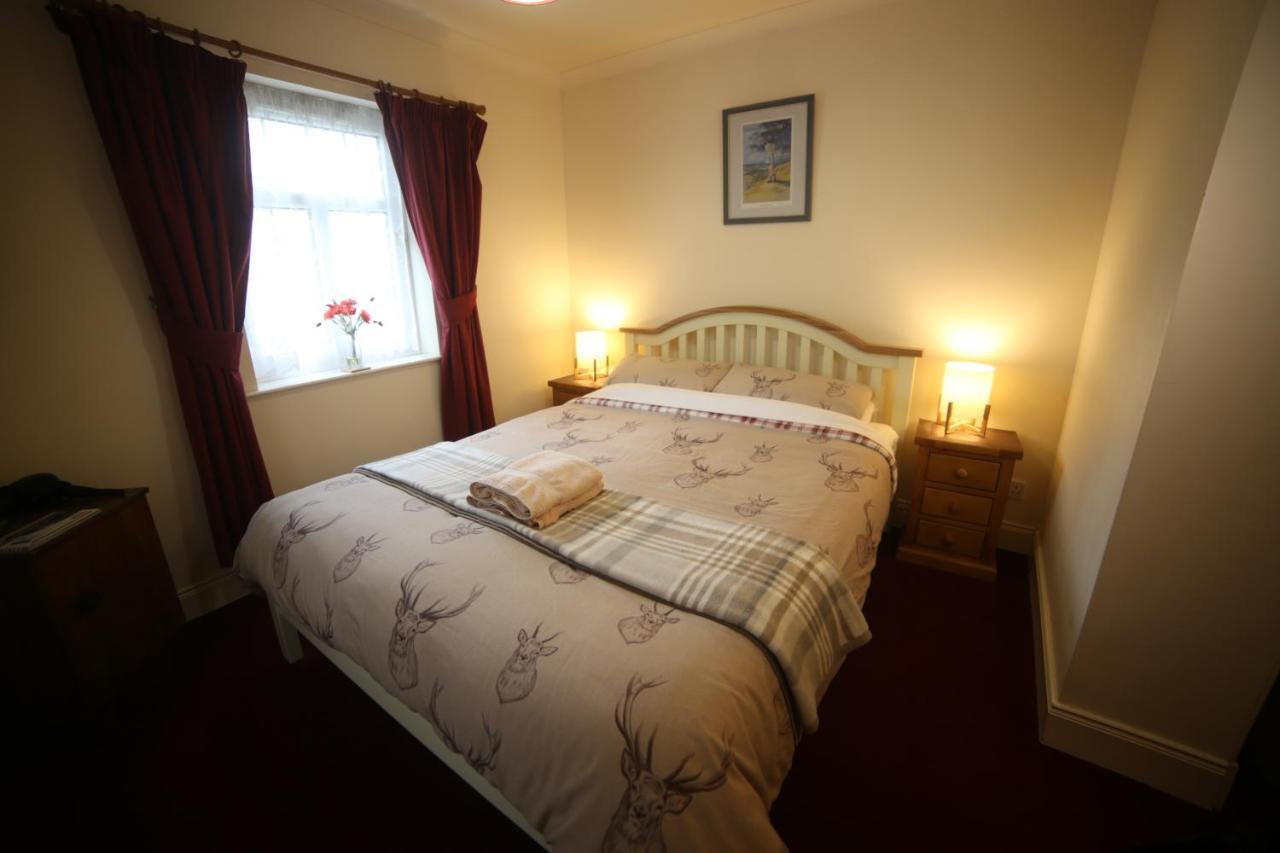 The Glen Bed And Breakfast Drumnadrochit Exterior photo